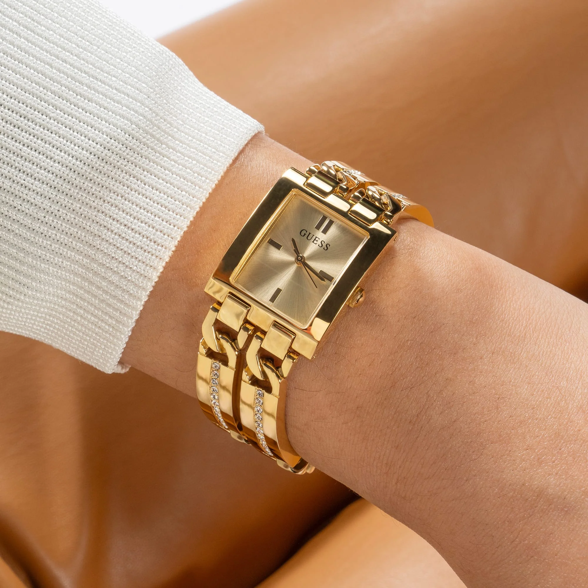 Guess Women's Quartz Watch GW0668L2 - Image 2