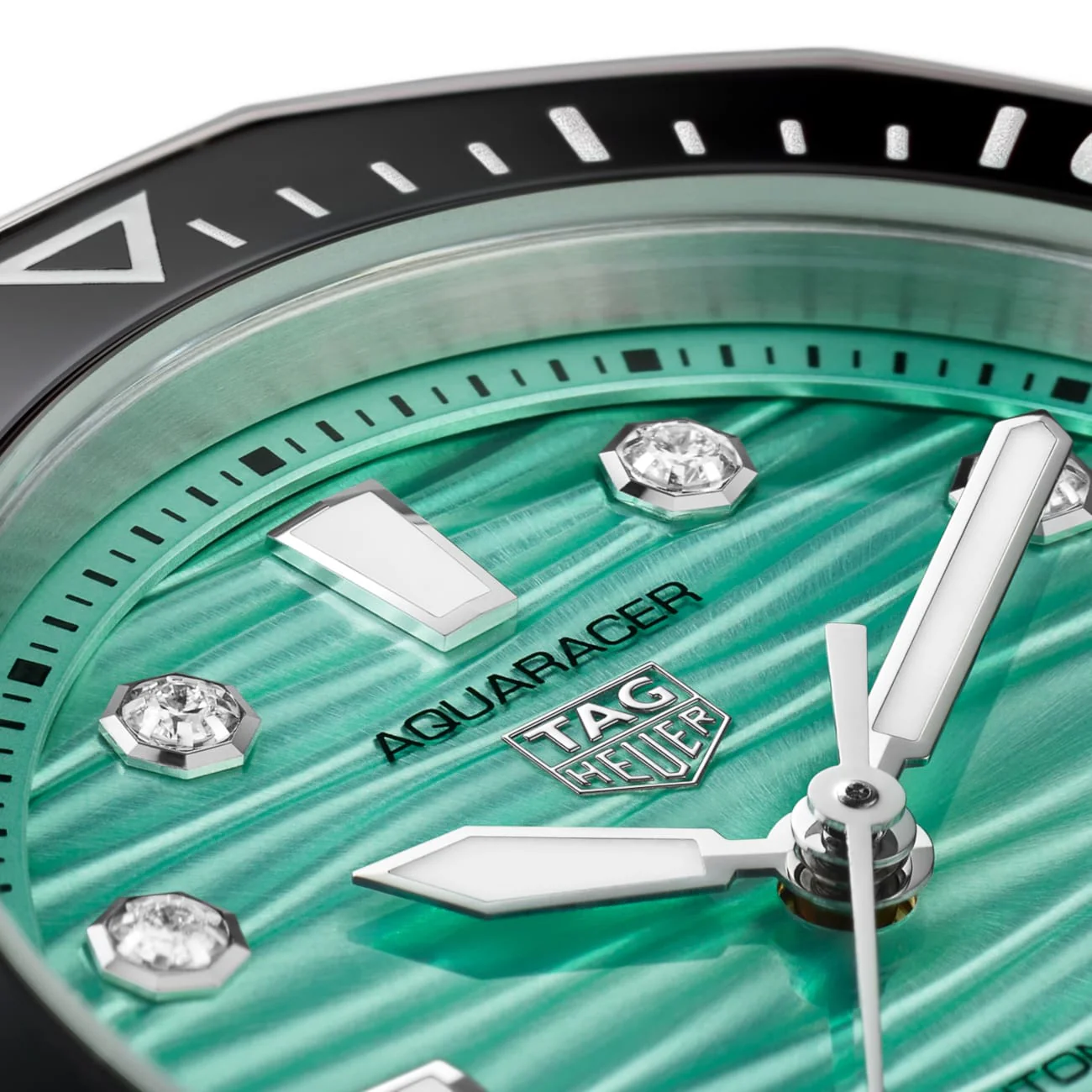 TAG HEUER AQUARACER PROFESSIONAL 300 DATE - Image 4