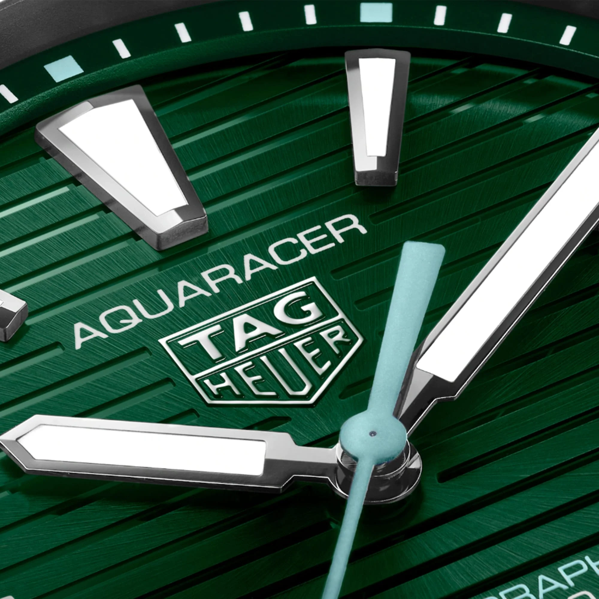 TAG HEUER AQUARACER PROFESSIONAL 200 SOLARGRAPH - Image 4