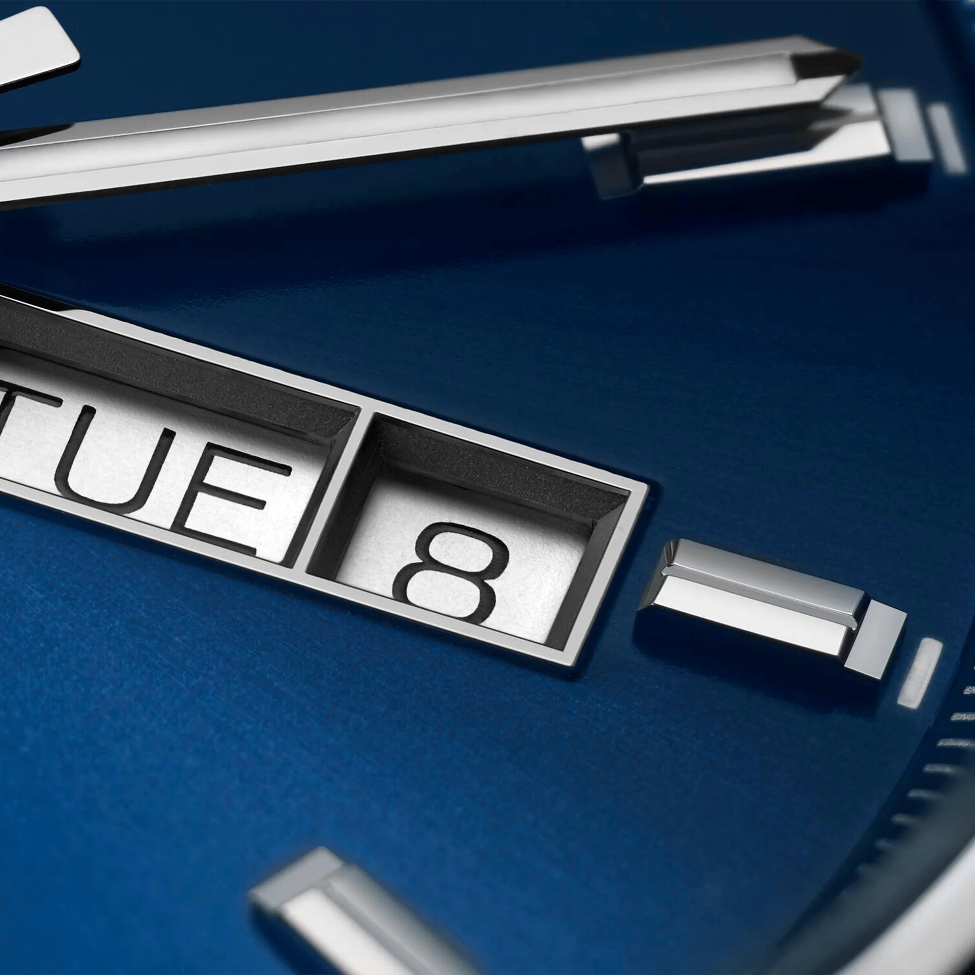 TAG HEUER CARRERA DAY-DATE - Image 5