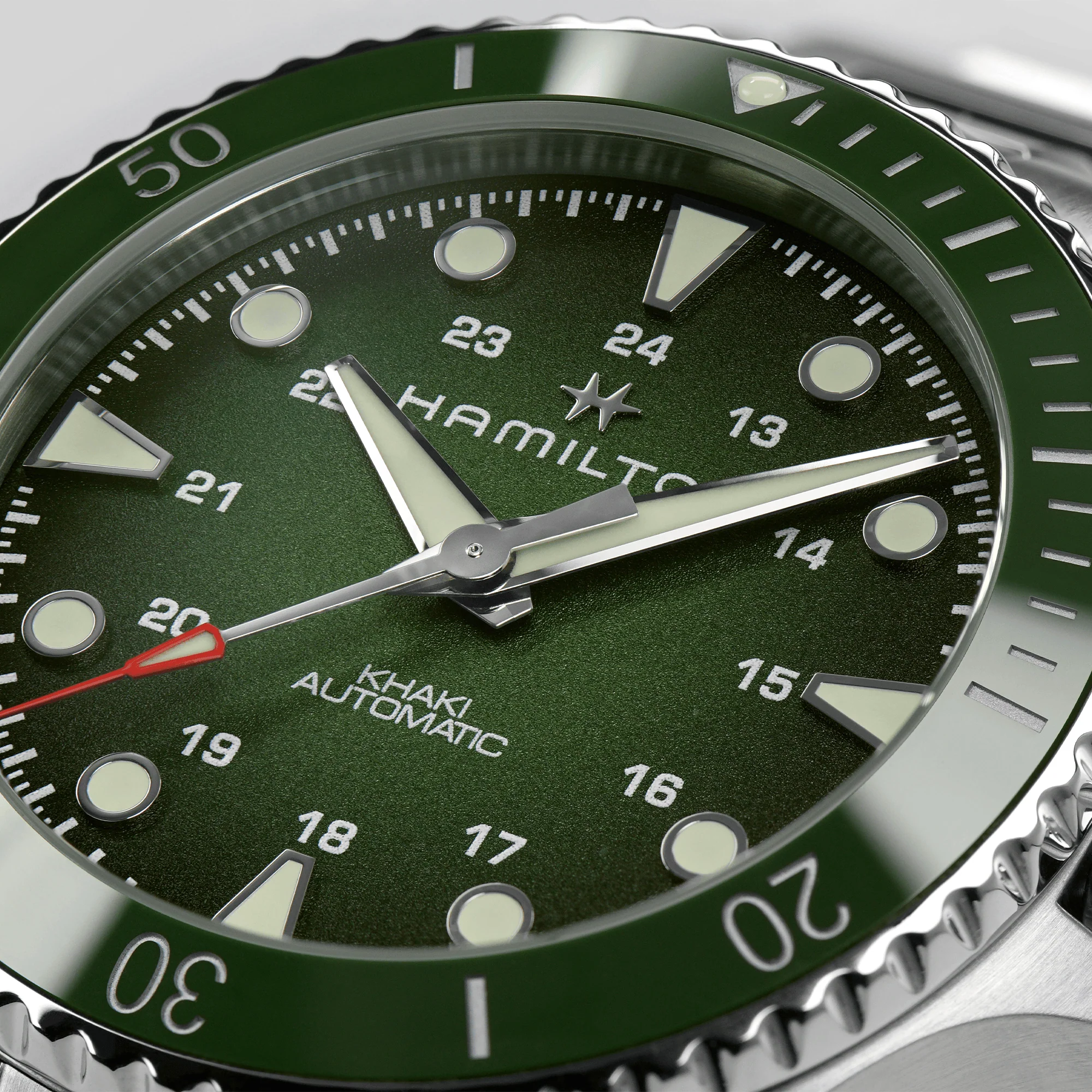 Hamilton Khaki Navy Men's 43mm Automatic Watch H82525160 - Image 2