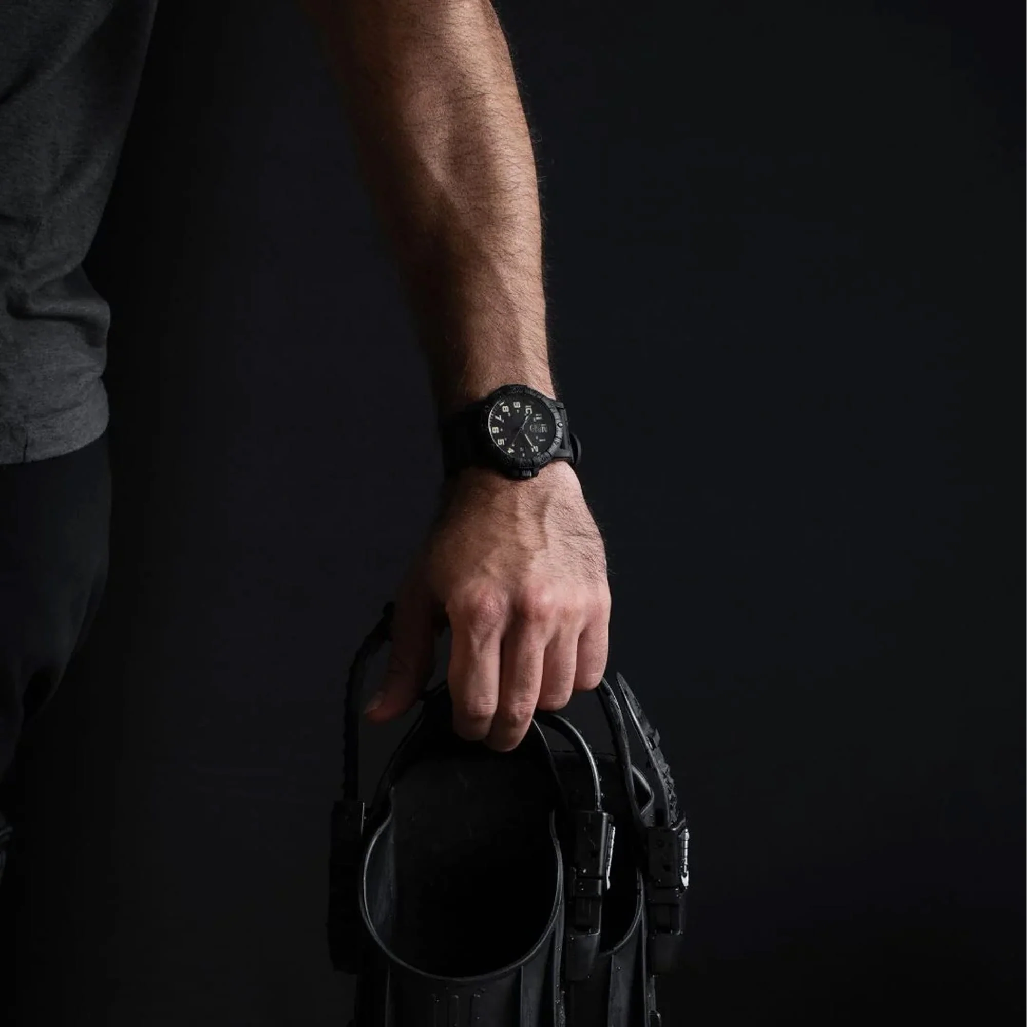 Luminox Leatherback SEA Turtle Quartz Men's 44mm Watch XS.0330 - Image 2
