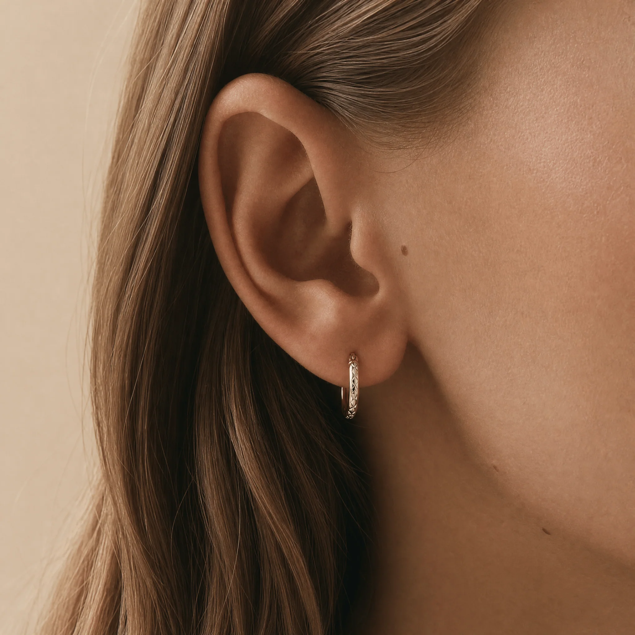 Medium Diamond Cut Hoop Earrings in 9ct Yellow and White Gold - Image 2