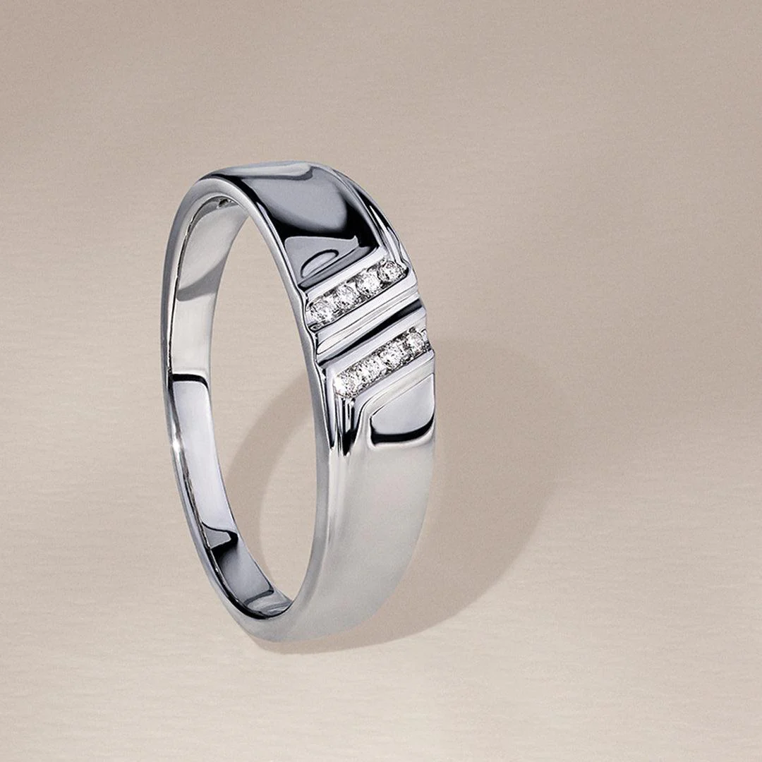 Men's 0.05ct TW Diamond Band in Sterling Silver - Image 2
