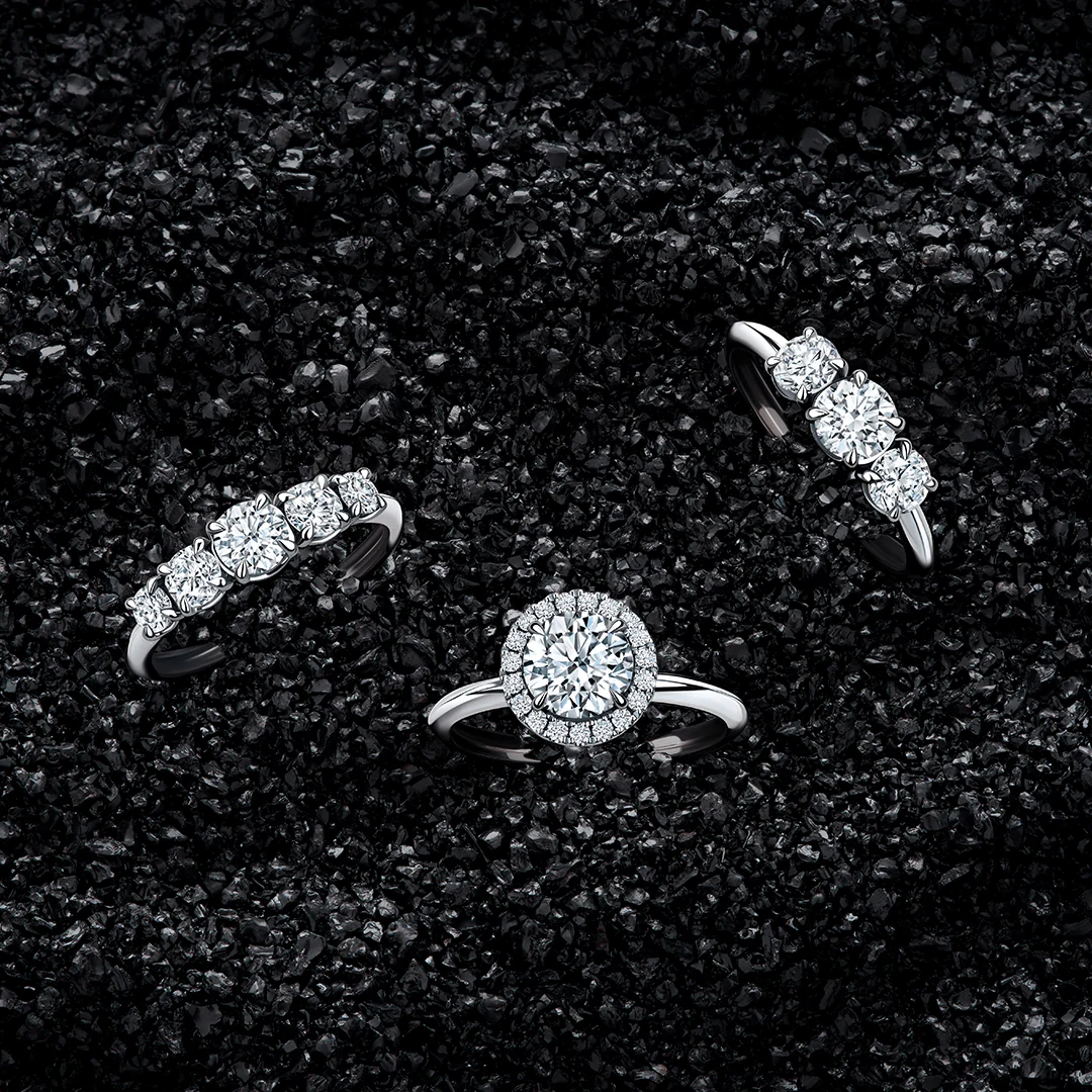 Amāre® 1.00 Carat TW Diamond Three Stone Engagement Ring in Platinum - Image 4