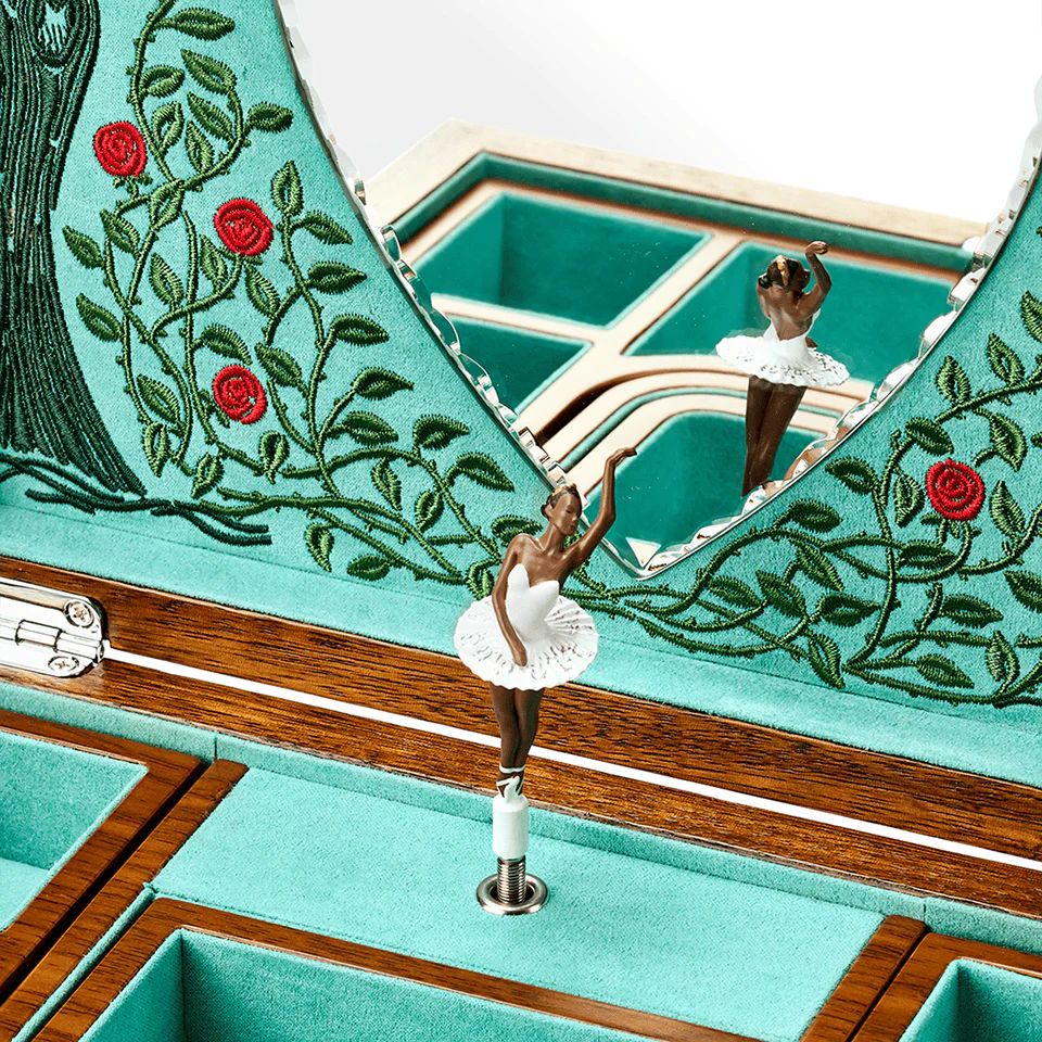 Wolf Sleeping Beauty Jewellery Box - Image 3