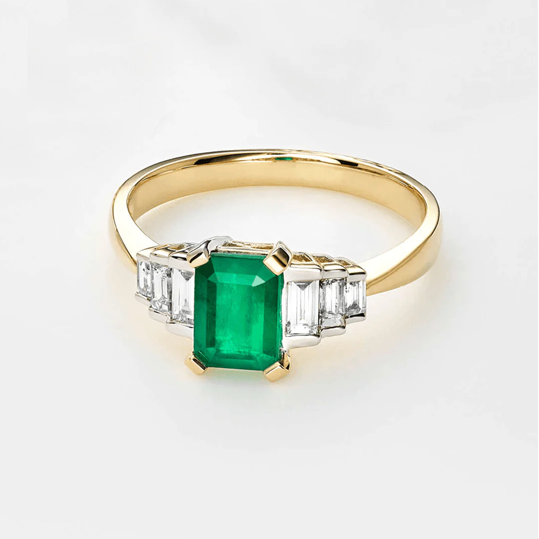 Emerald and Diamond Claw & Channel Set Ring in 9ct Yellow Gold - Image 2