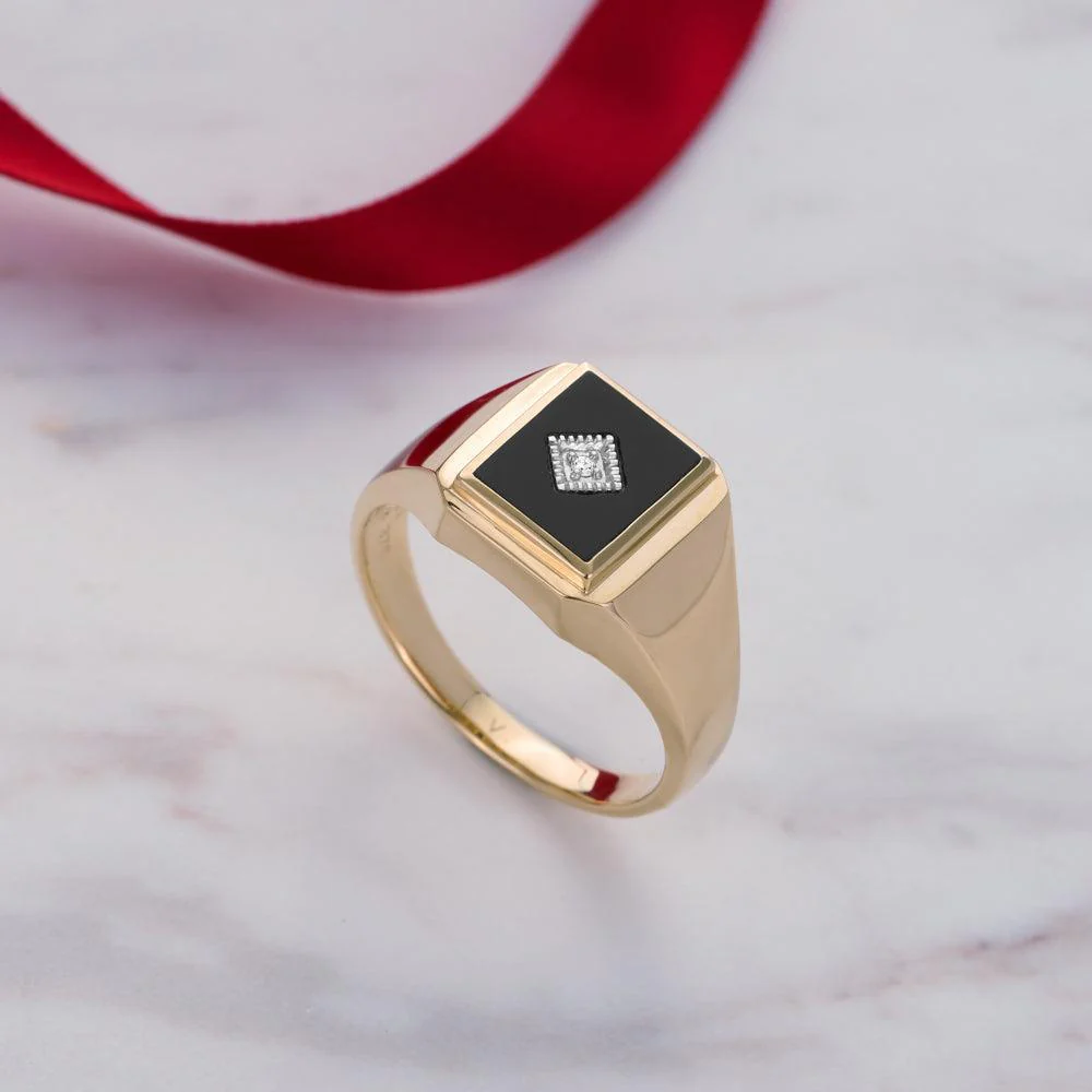 Onyx & Diamond Rectangular Ring in 9ct Yellow Gold - Image 3