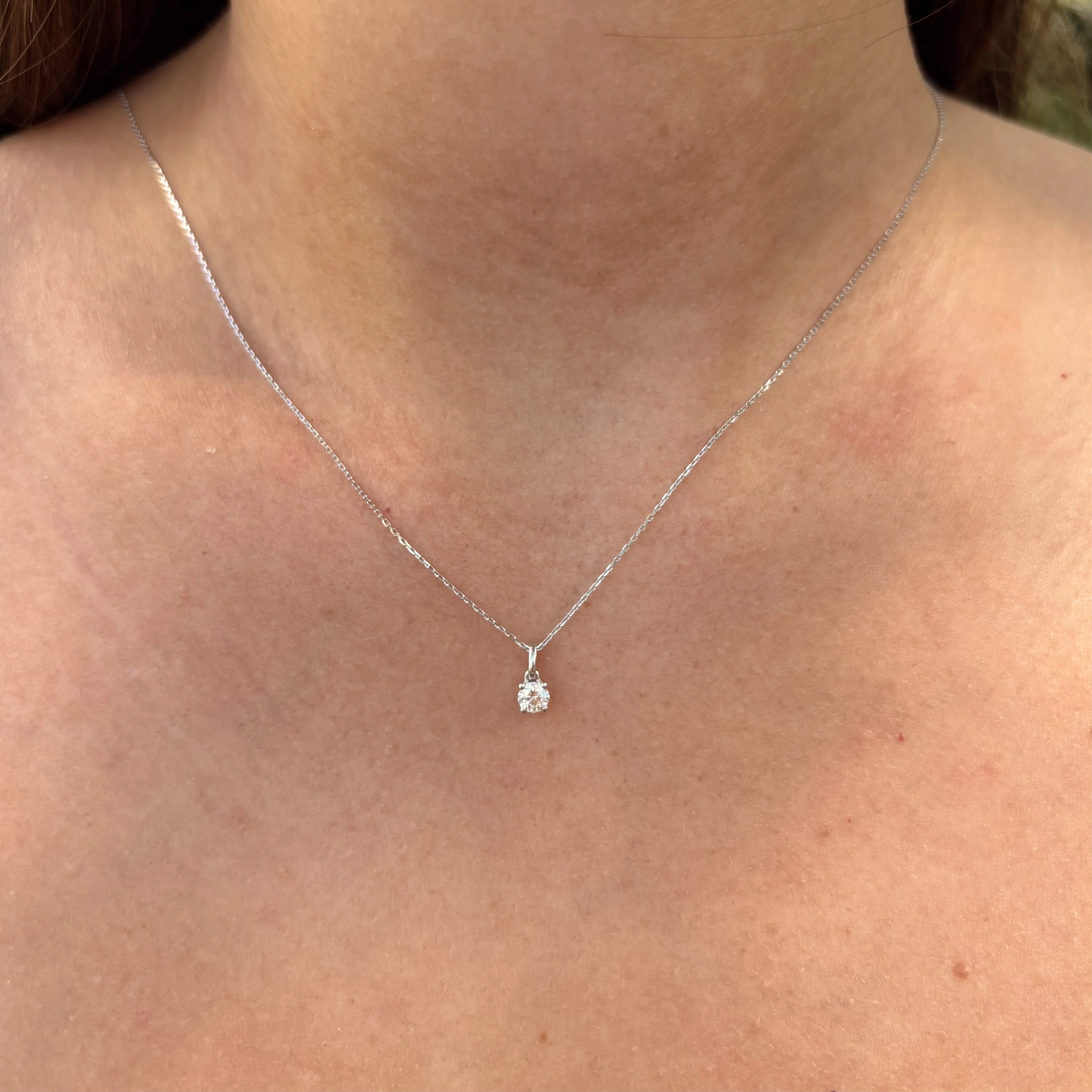 0.75ct TW Round Brilliant Cut Lab-Grown Diamond Pendant and Earrings Set in 9ct White Gold - Image 3