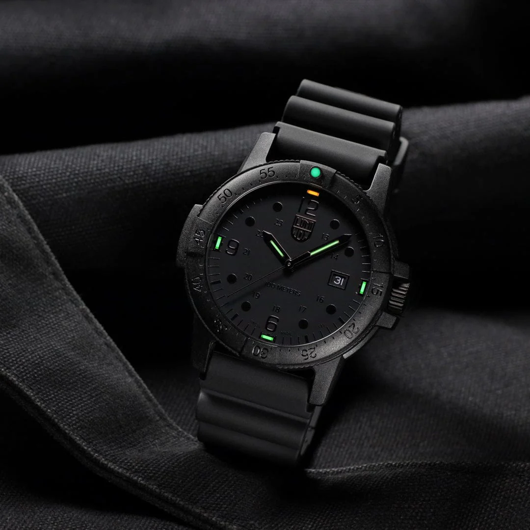 Luminox G Sea Bass Blackout 44mm Watch - Image 5